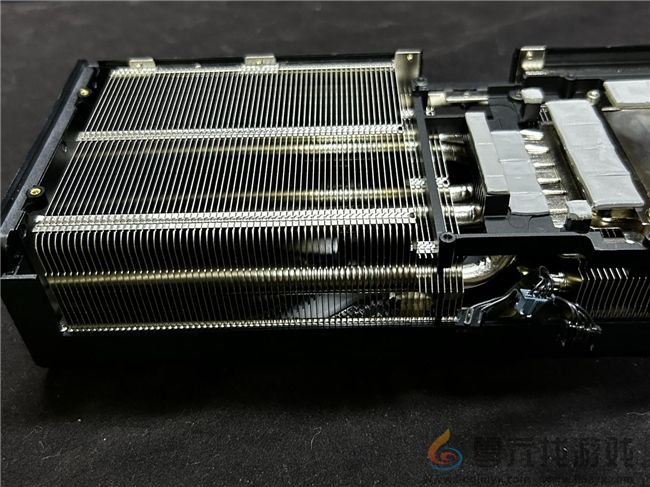 炫酷来袭，耕升 GeForce RTX 5070 Ti 炫光·超 OC带来超高性能(图16)